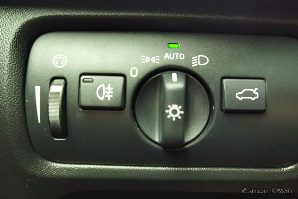 Volvo V40, фото 17