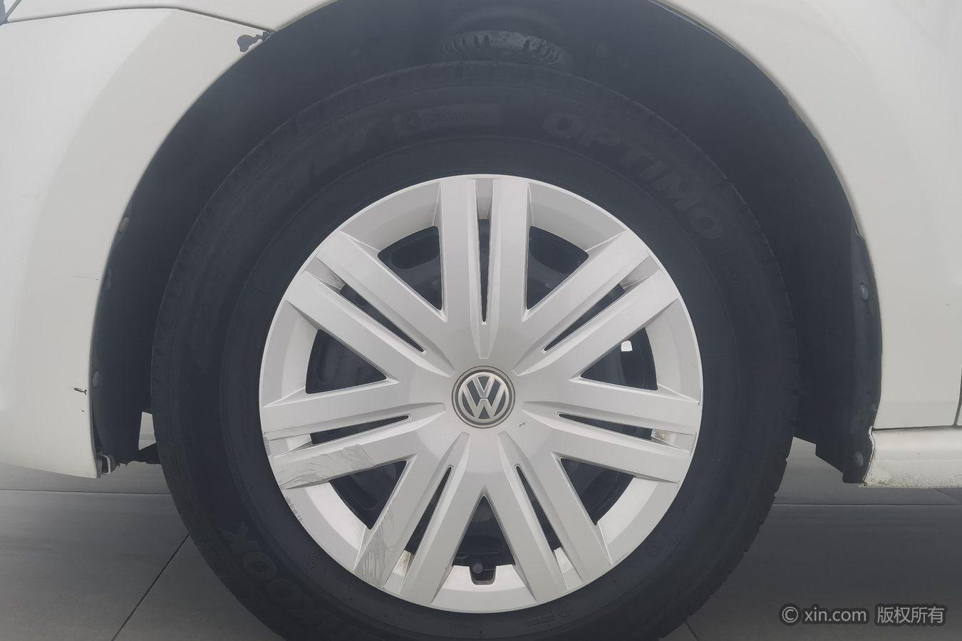 Volkswagen Polo 2016 1.4L AT