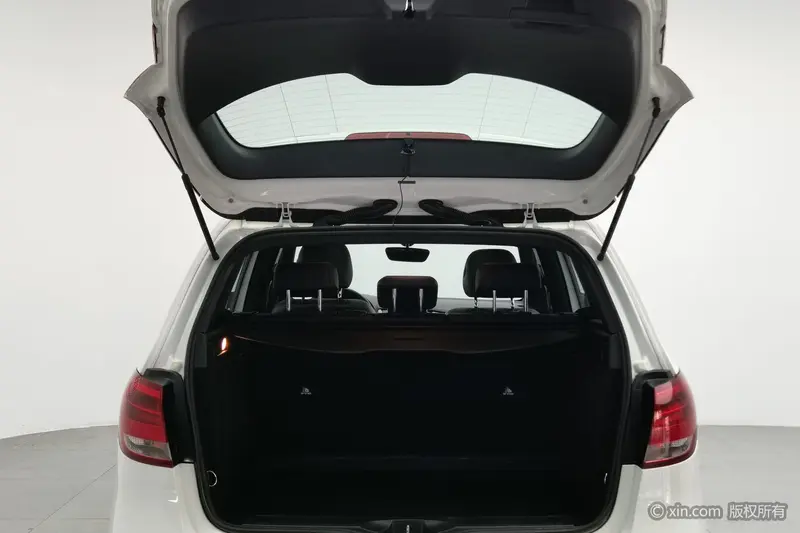 Mercedes-Benz B-Class — фото 18