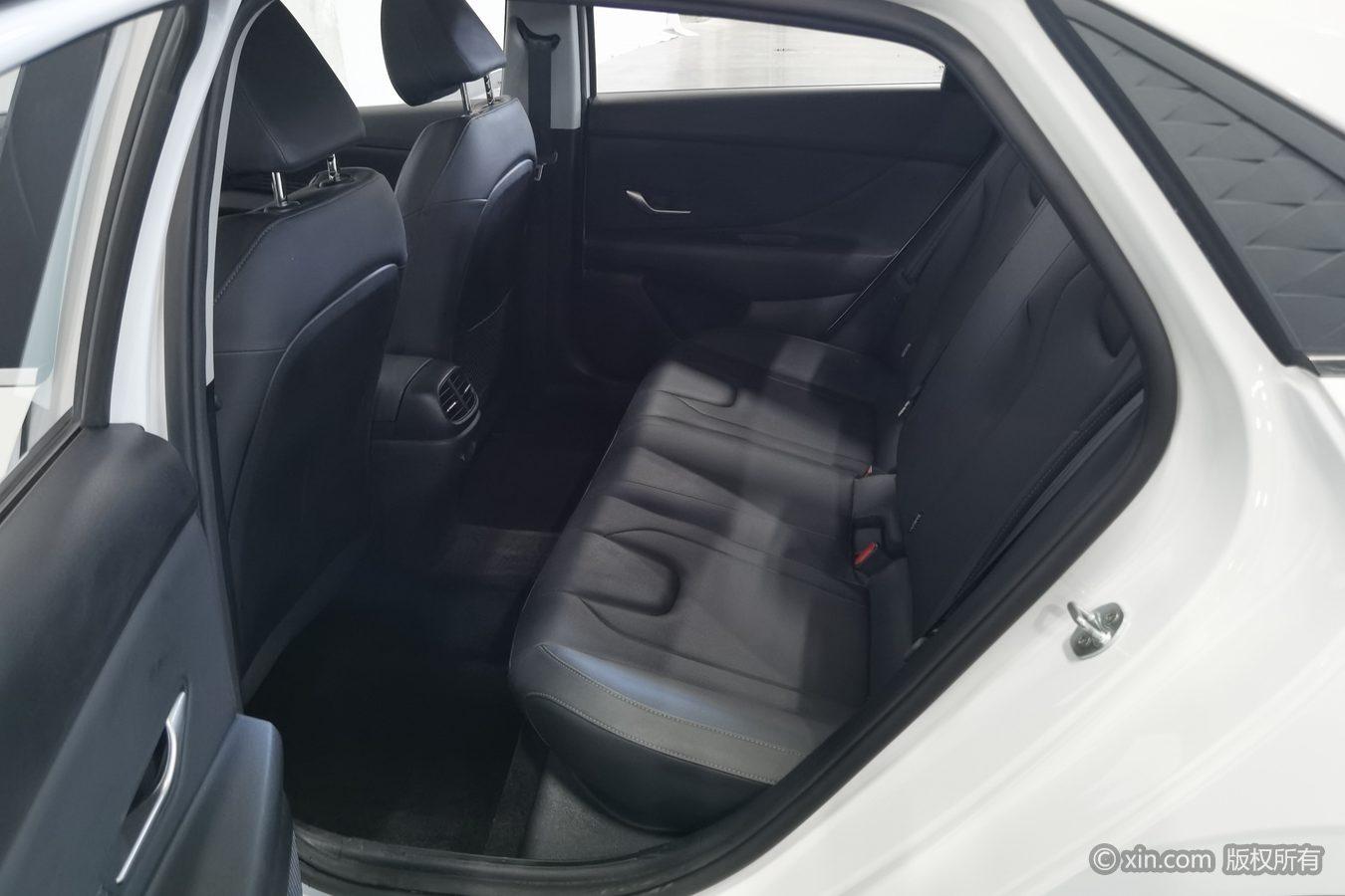 Hyundai Elantra id 4510896 из Китая 22