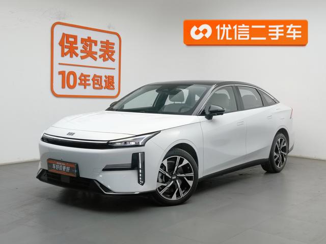 Geely Galaxy L6 2023 года выпуска