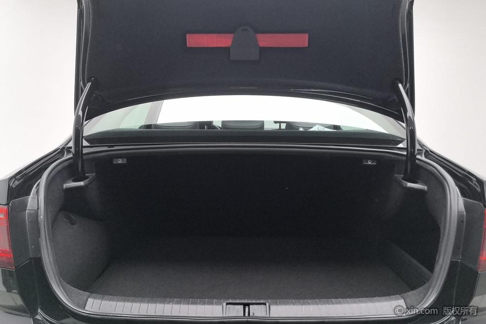 Volkswagen Magotan PHEV, фото 23