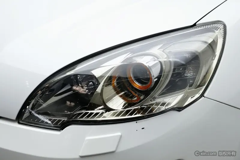 Geely Haoqing SUV — фото 5