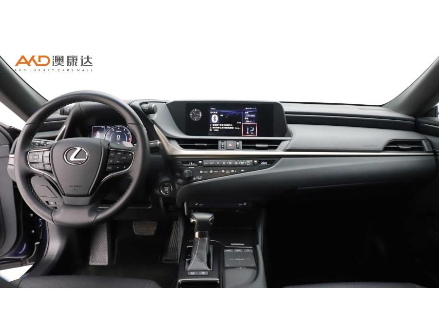 Lexus ES 2020 260 VI