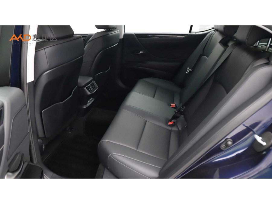 Lexus ES 2020 260 VI