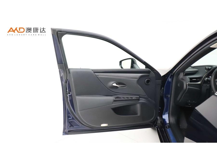 Lexus ES 2020 260 VI