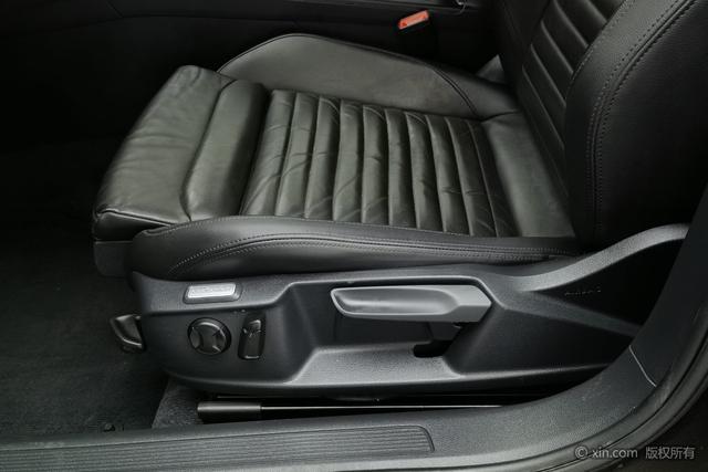 Volkswagen Variant 2017 380 TSI 2 WD — фото 18