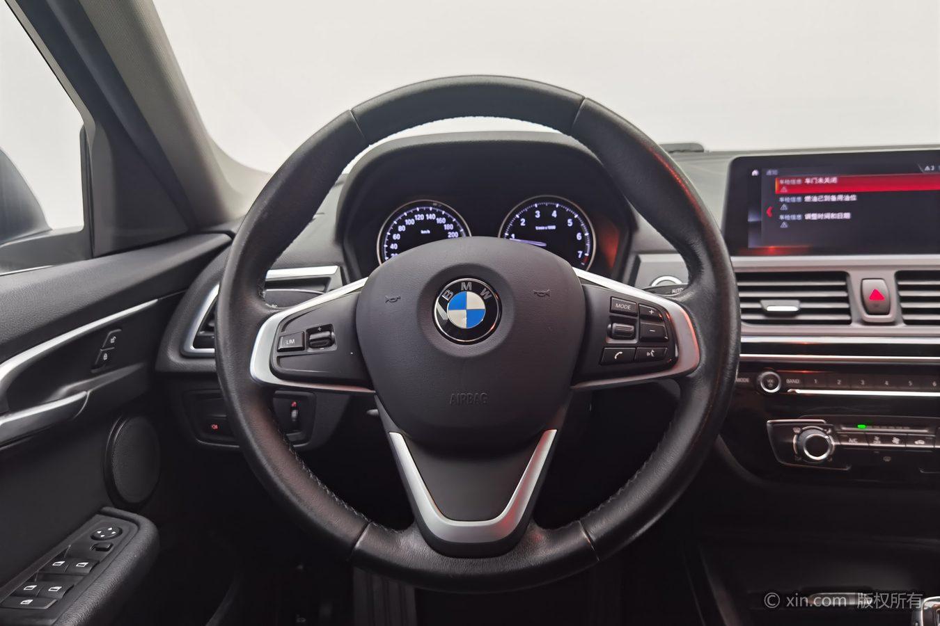BMW 1 Series 2020 120i Style