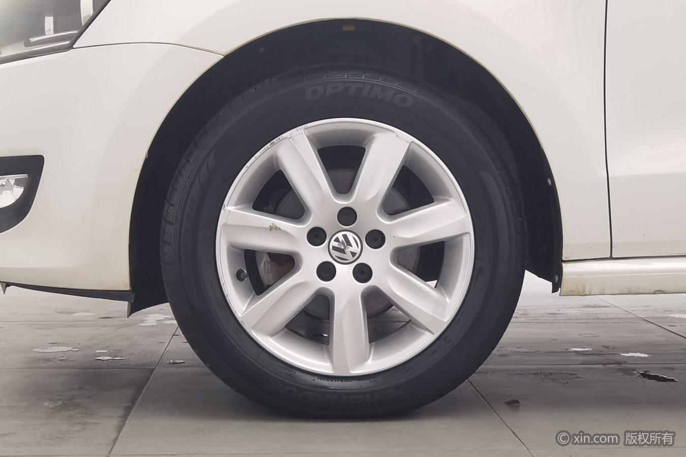 Volkswagen Polo 2013 1.6L MT Comfort