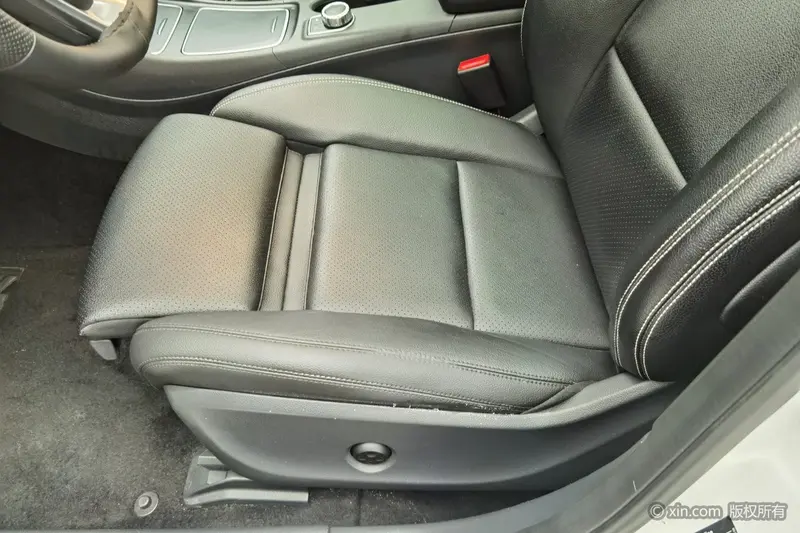 Mercedes-Benz GLA — фото 13