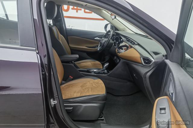 Buick GX 2020 20 T CVT 2 WDLuxury — фото 13