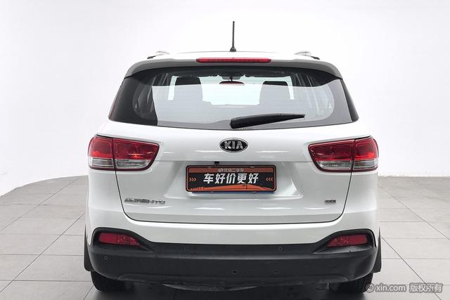 Kia Sorento 2016 L 2.4 L 4 WD 7 V — фото 3