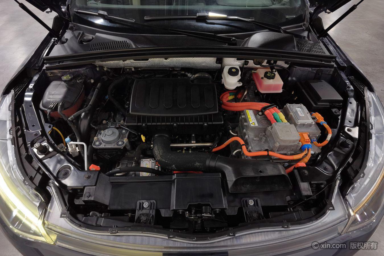 Denza X PHEV 2020 2.0T Sport
