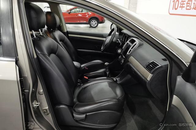 Nissan Sylphy 2019 1.6 XE+ MT — фото 17