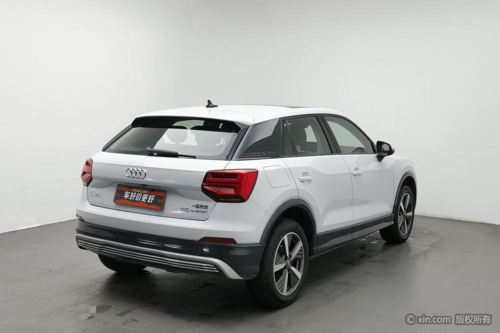 Audi Q2L e-tron, фото 4