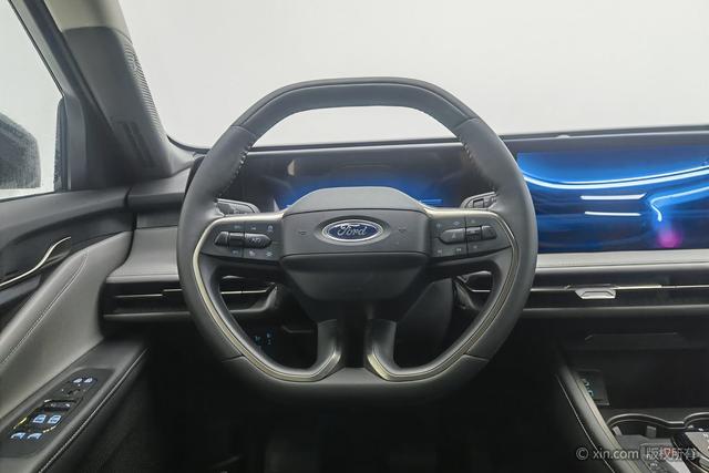 Ford Edge 2023 L 2.0 T Eco Boost 2 WD — фото 15