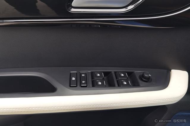 Jiangling Group New Energy Easy to EV3 id 3810414 из Китая 11