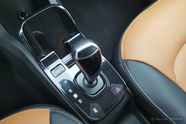 Jiangling Group New Energy Easy to EV3 id 3810414 из Китая 15