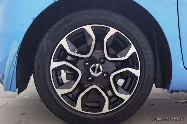 Jiangling Group New Energy Easy to EV3 id 3810414 из Китая 20