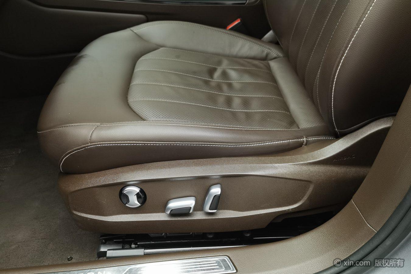 Volkswagen Huiang id 4438010 из Китая 19