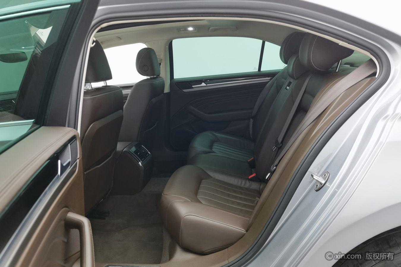 Volkswagen Huiang id 4438010 из Китая 21