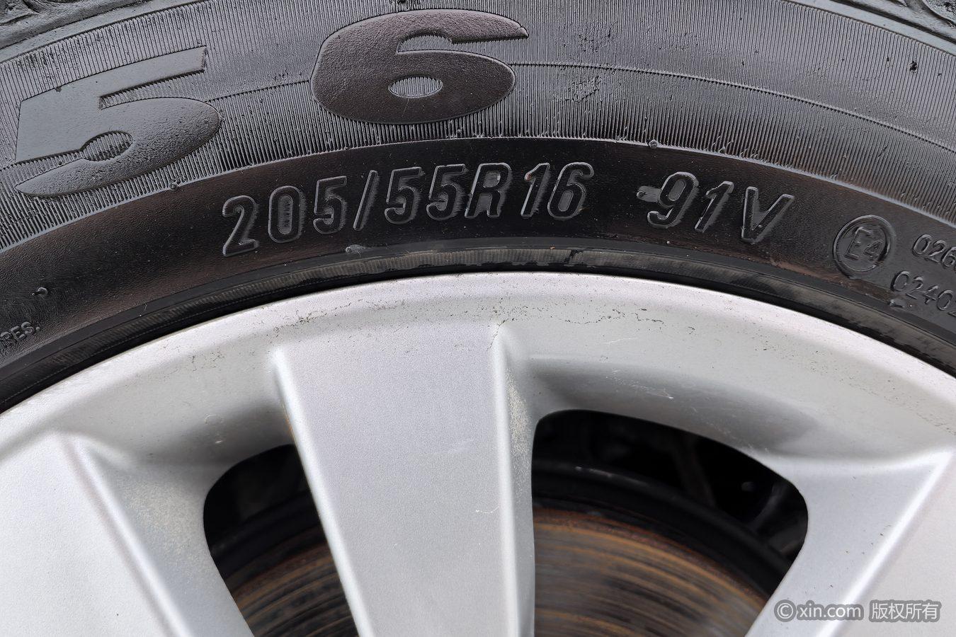 Roewe 360 2015 1.5L MT Luxury