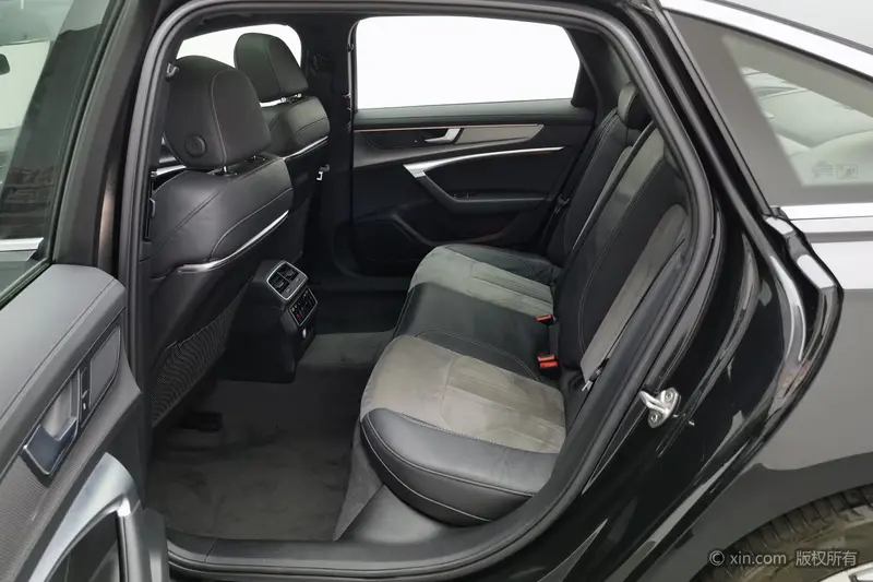Audi A6L 55 TFSIe quattro — фото 15