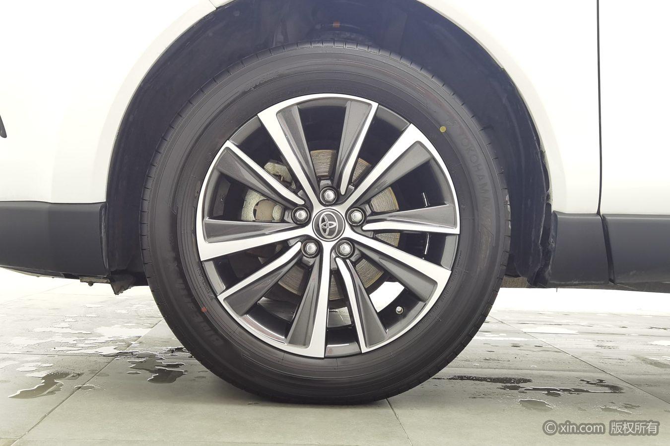 Toyota Harrier 2022 2.0L CVT Luxury