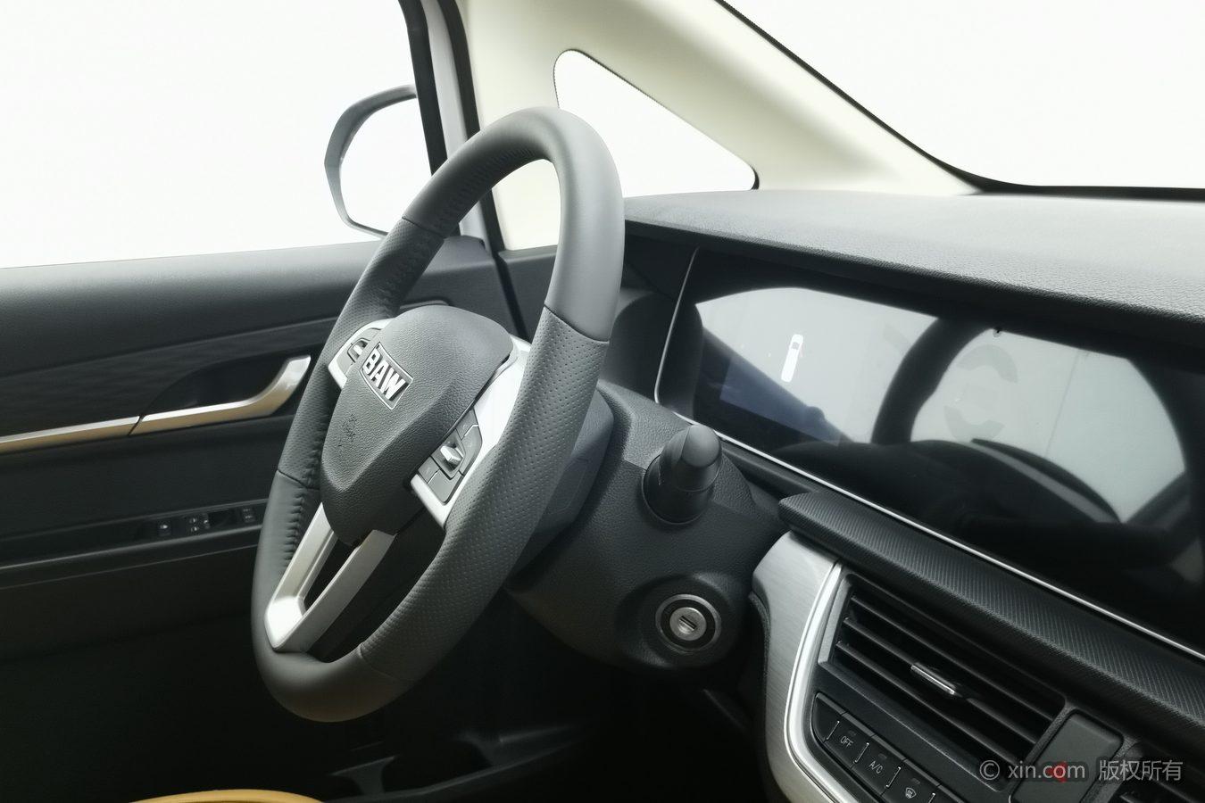 BAW rui sheng wang pai M7 2025 2.0L Люкс МКПП zhang zhou 7 seats