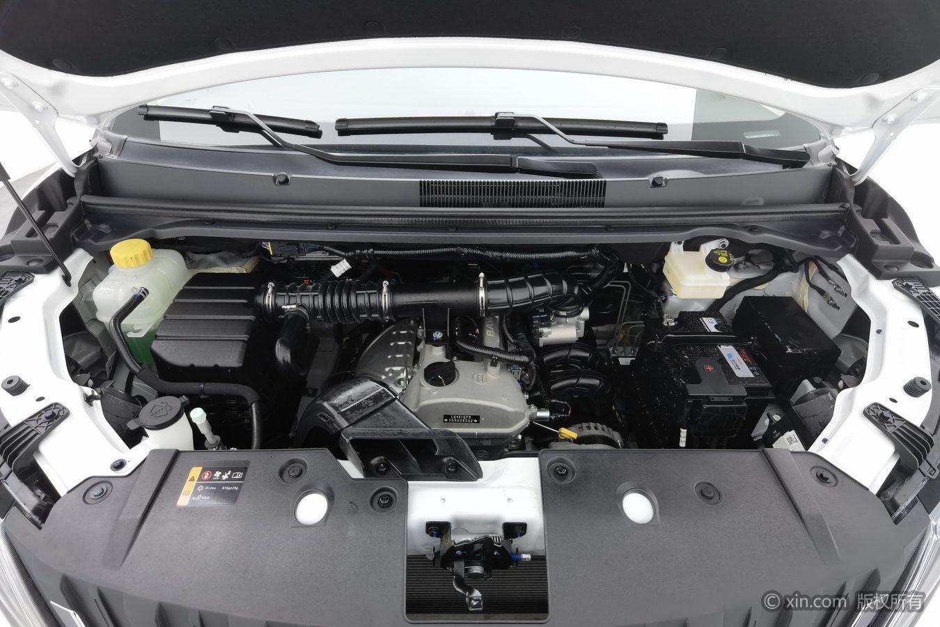 BAW rui sheng wang pai M7 2025 2.0L Люкс МКПП zhang zhou 7 seats