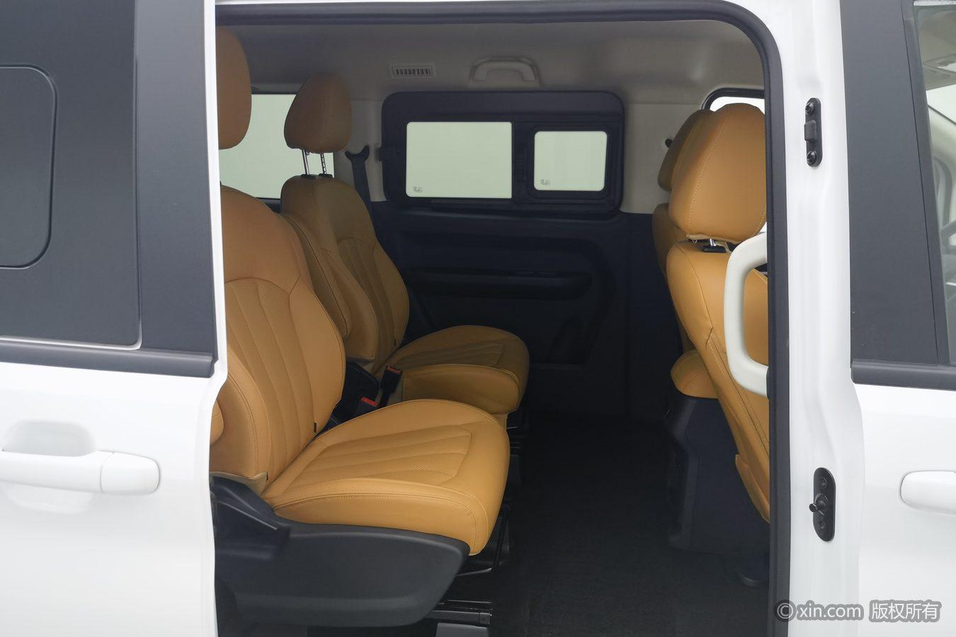 BAW rui sheng wang pai M7 2025 2.0L Люкс МКПП zhang zhou 7 seats