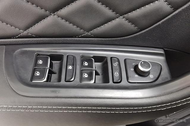 Red flag HS7 id 3775608 из Китая 7