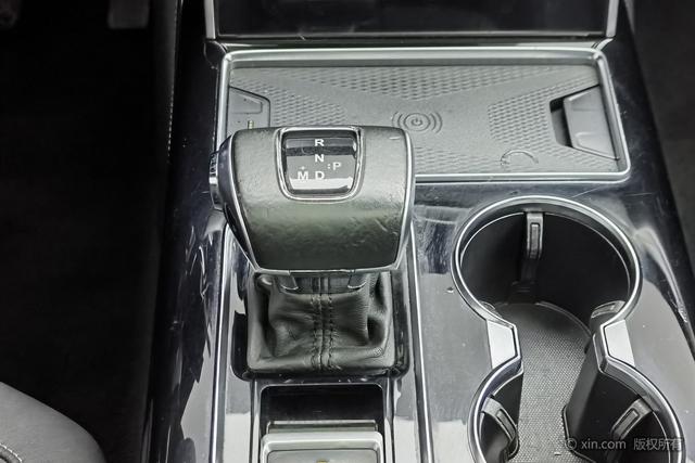 Red flag HS7 id 3775608 из Китая 13