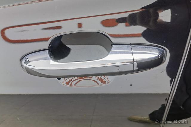 Red flag HS7 id 3775608 из Китая 15