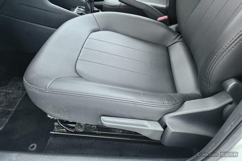 Заказать Volkswagen Jetta 2019 года за 1 162 033 ₽  из Китая