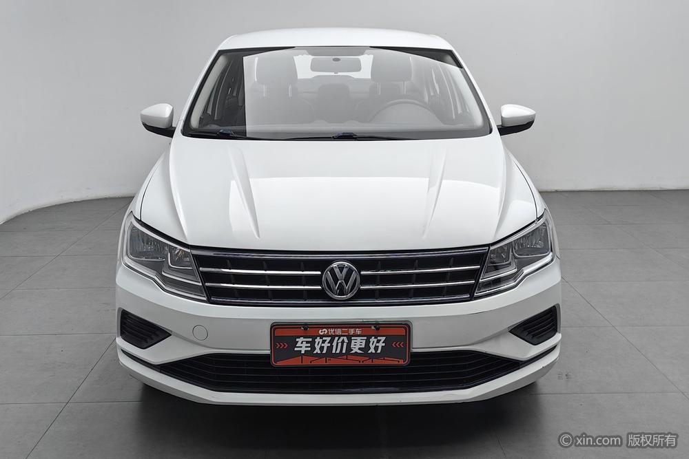 Заказать Volkswagen Jetta 2019 года за 1 162 033 ₽  из Китая
