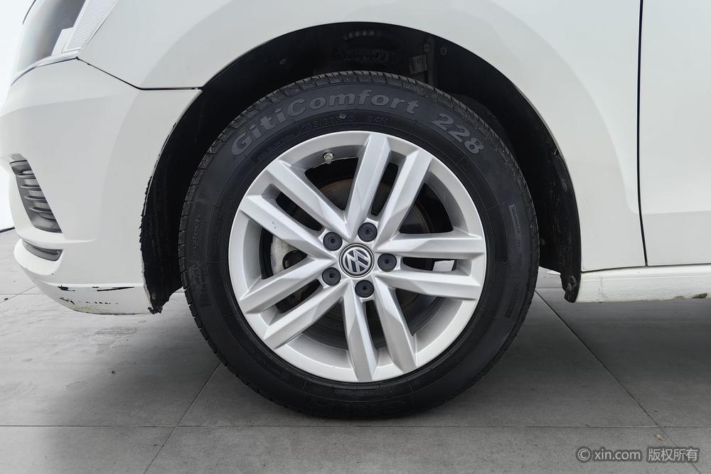 Заказать Volkswagen Jetta 2019 года за 1 162 033 ₽  из Китая