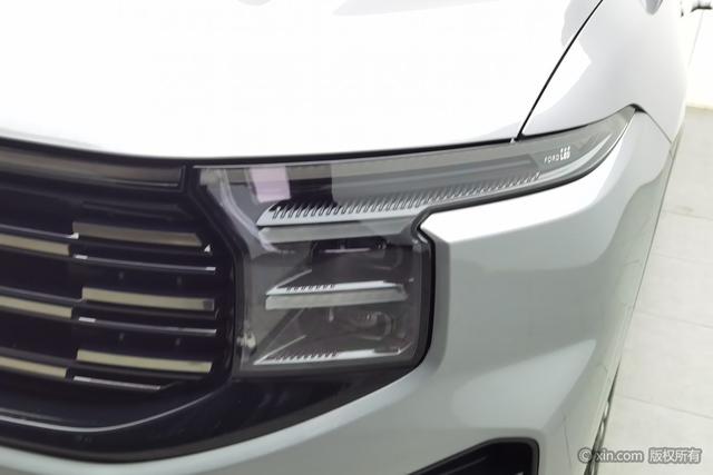 Ford Edge 2023 L 2.0 T Eco Boost 4 WD — фото 7