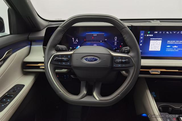 Ford Edge 2023 L 2.0 T Eco Boost 4 WD — фото 13