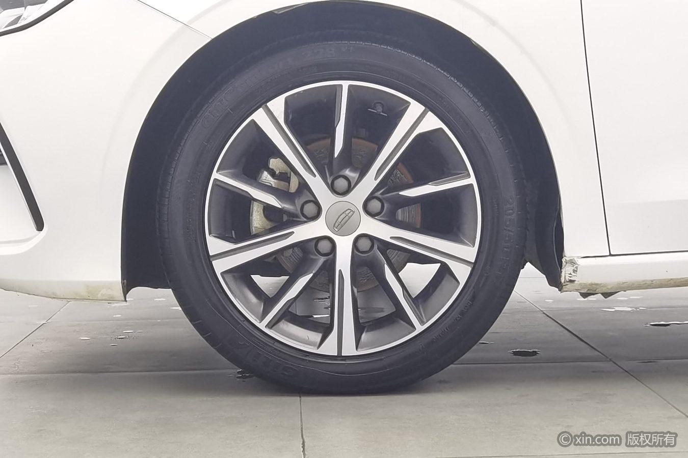Geely Emgrand 2022 4 1.5L CVT Luxury