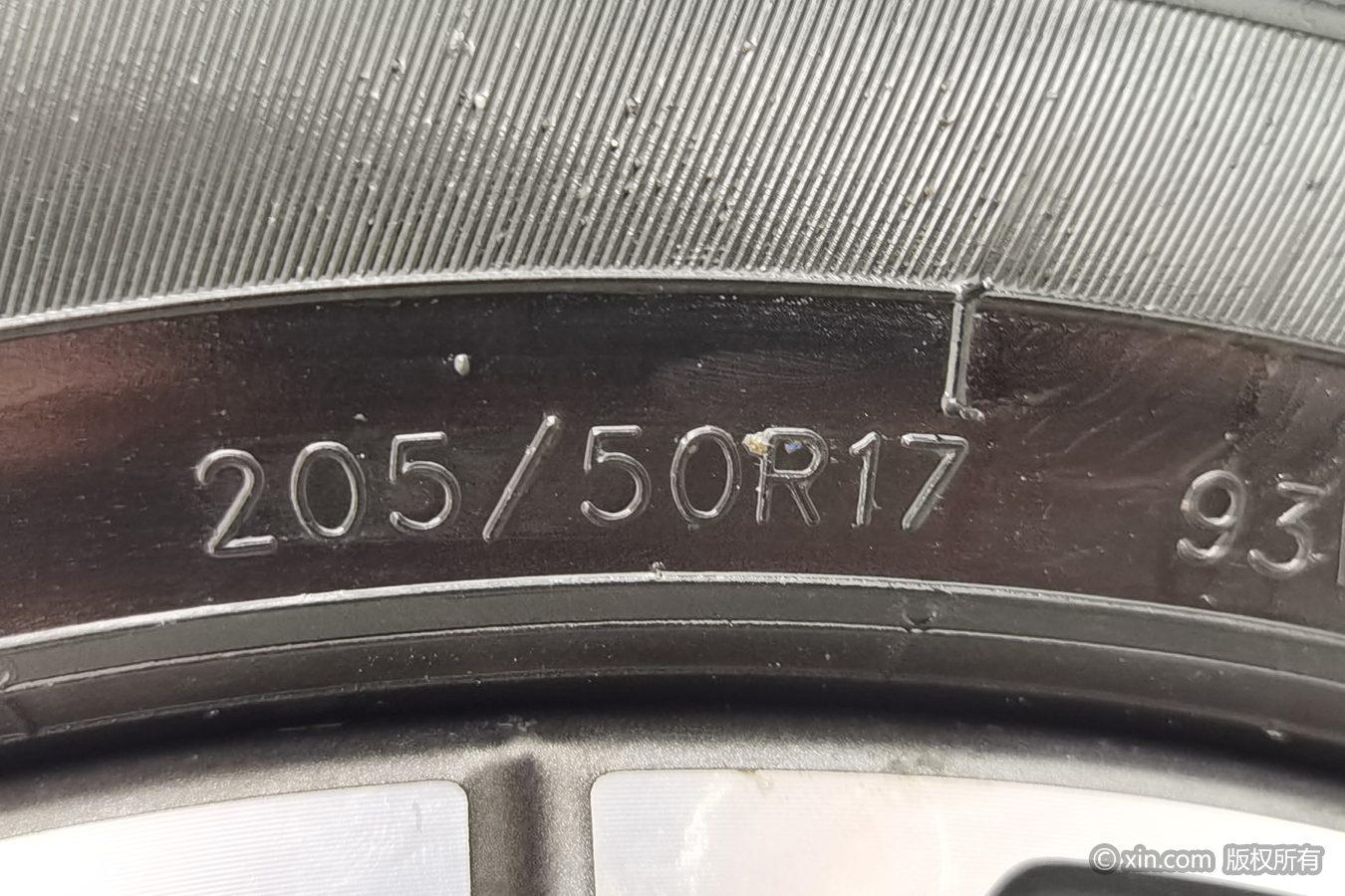 Geely Emgrand 2022 4 1.5L CVT Luxury
