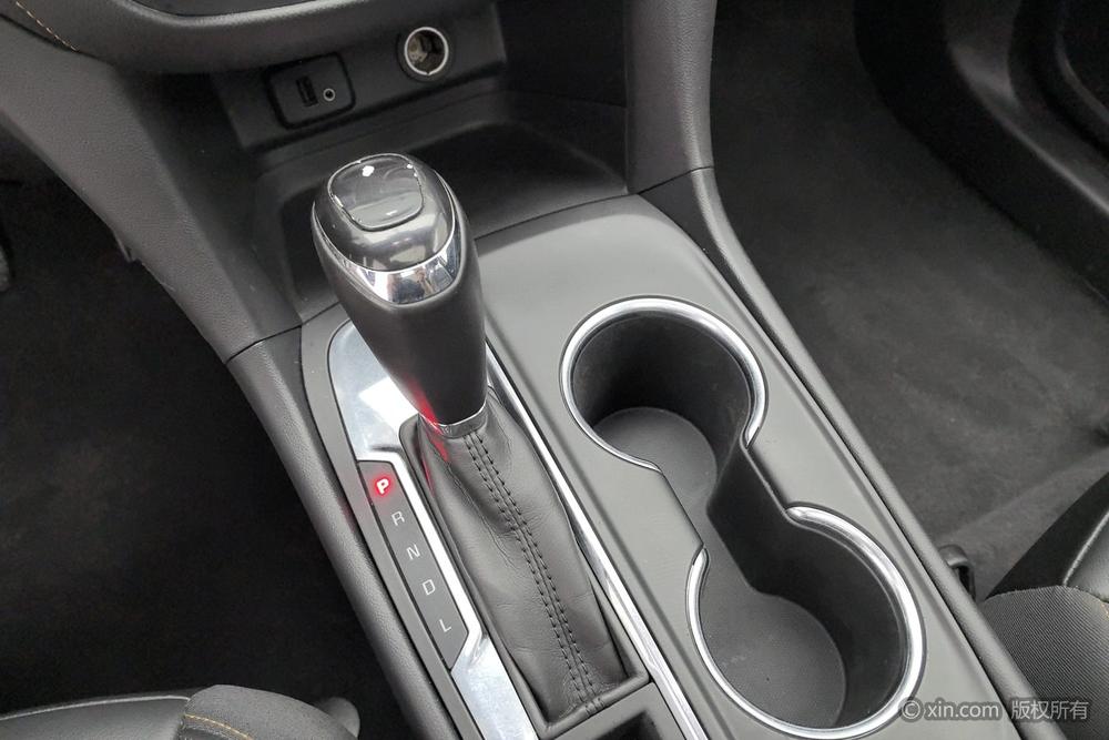 Chevrolet Equinox, фото 15