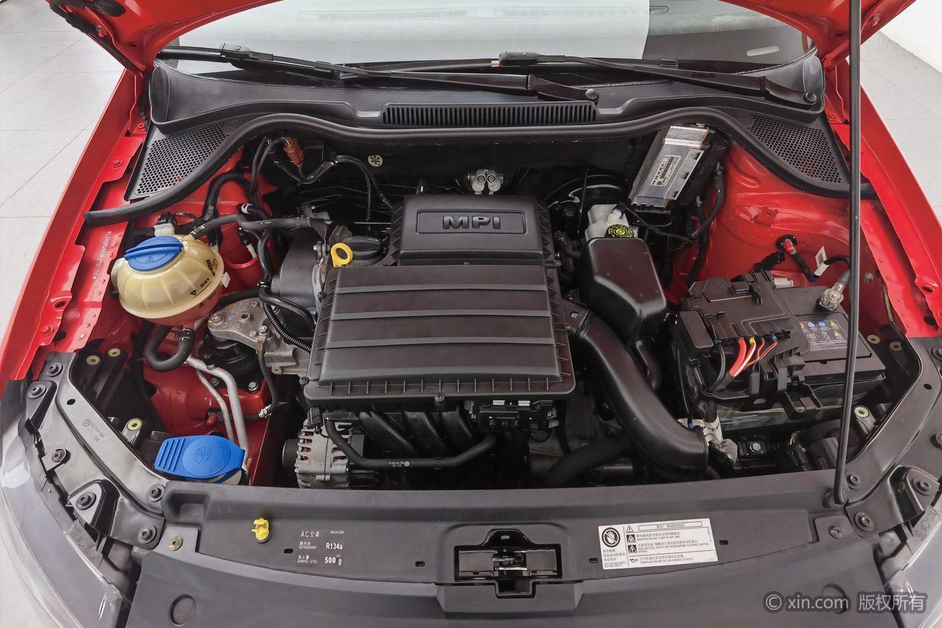Volkswagen Polo 2014 1.4L MT