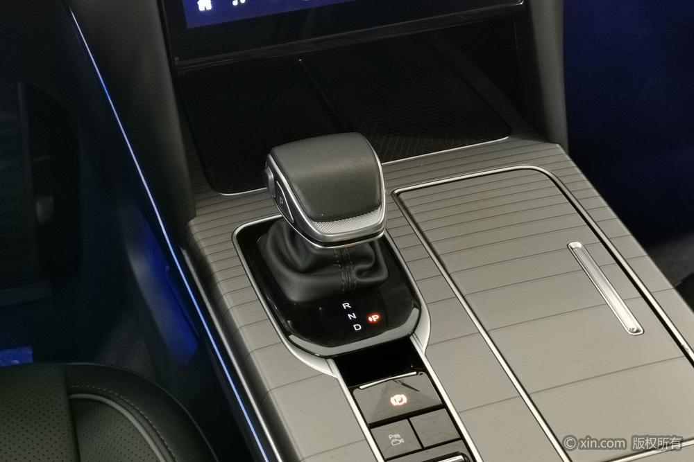 Hongqi HS7 PHEV, фото 14