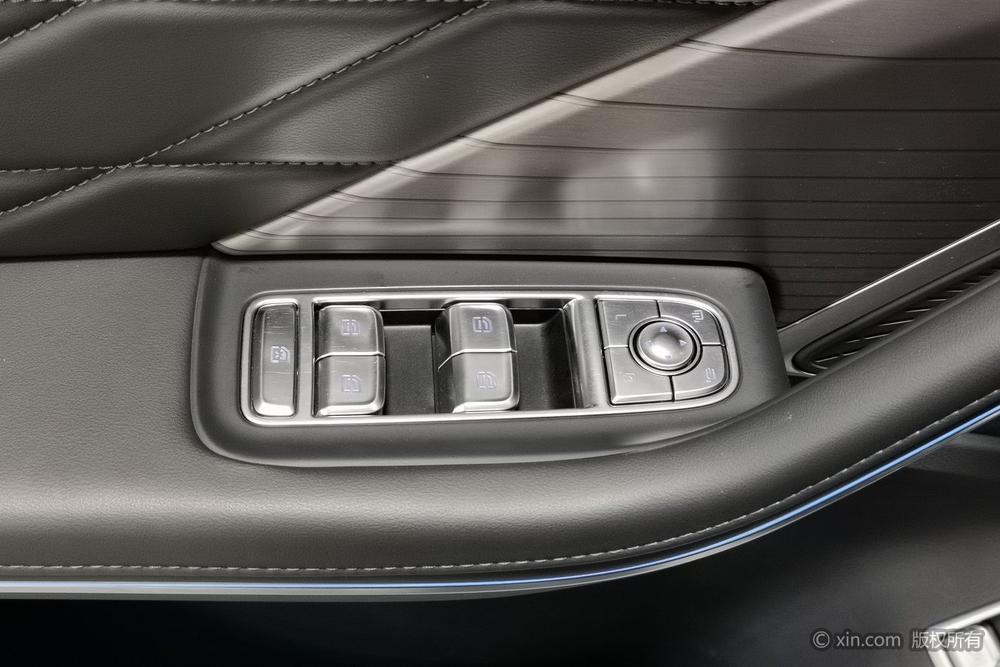 Hongqi HS7 PHEV, фото 22