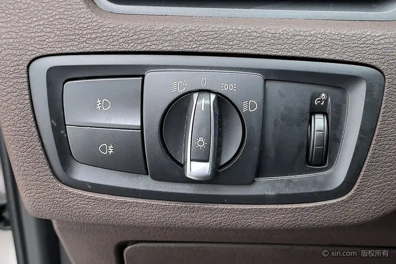 BMW X1 — фото 11