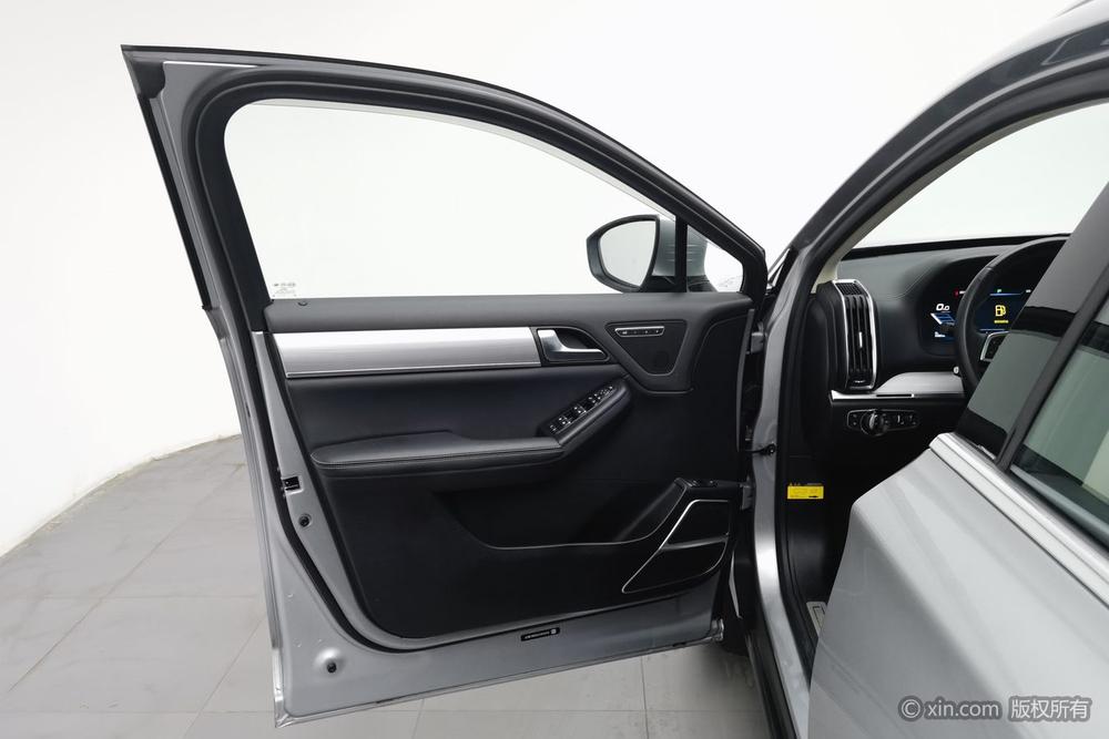 BYD Tang, фото 21