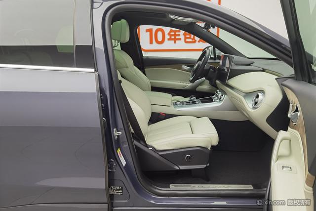 Denza X PHEV id 3804786 из Китая 20