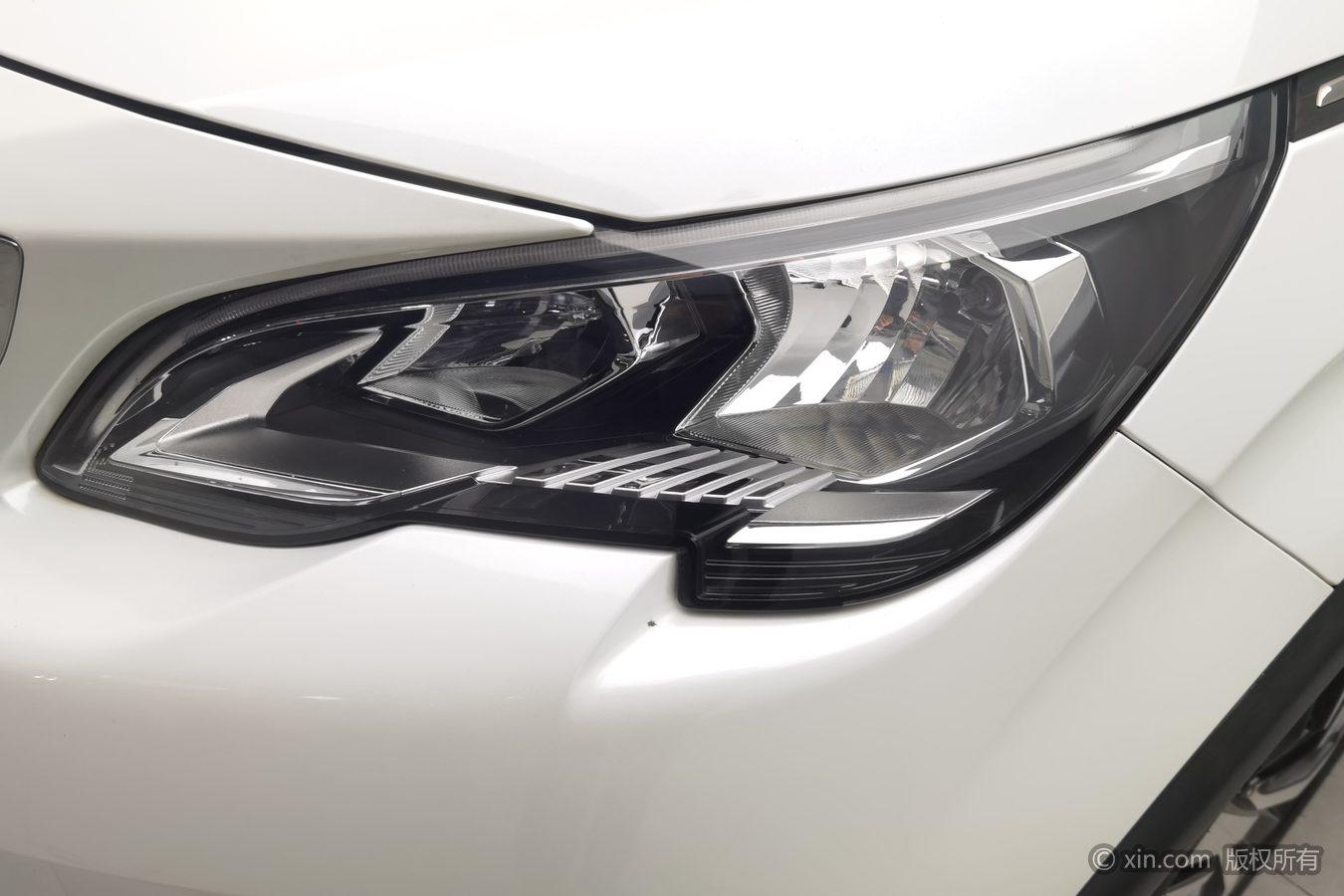 Peugeot 5008 2017 380THP 7 мест Elite