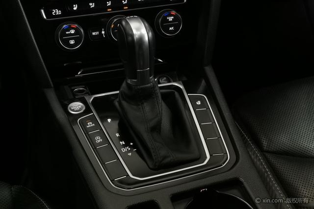 Volkswagen CC 2019 330 TSI V — фото 15